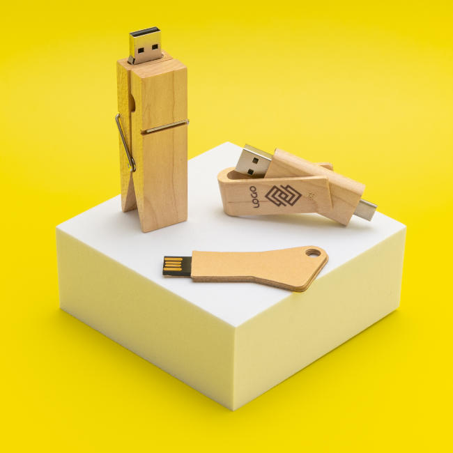 Blagdansko raspoloženje već je u zraku, a vi još nemate spremne poslovne poklone? Imamo rješenje!